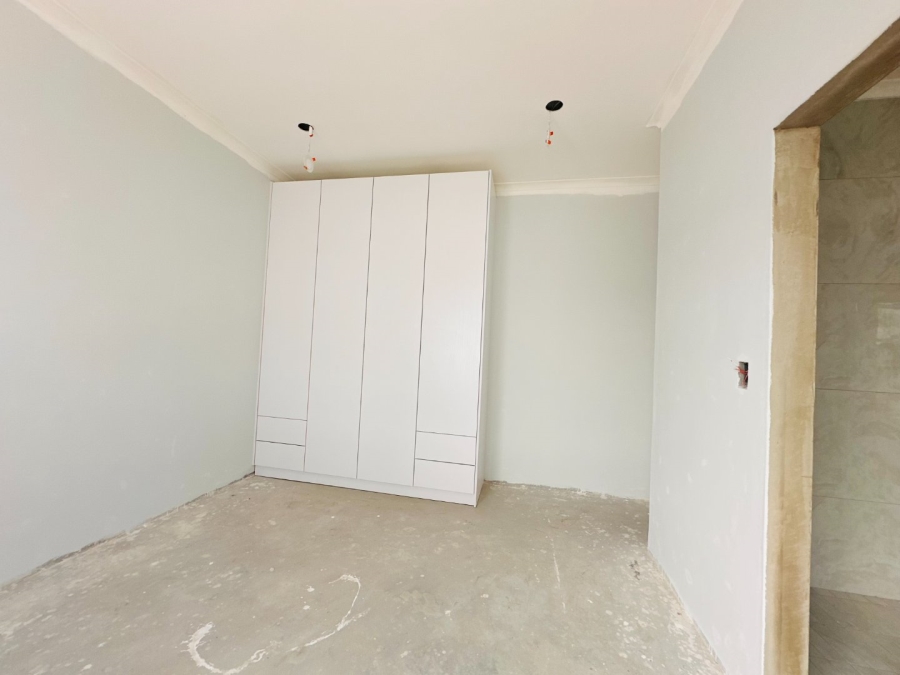 5 Bedroom Property for Sale in Sandown Western Cape